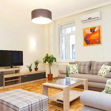 3 Bedroom Square 公寓 贝尔格莱德