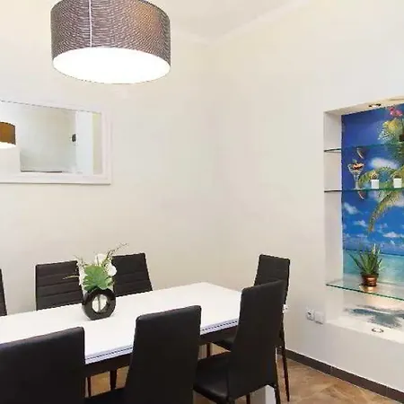 公寓 3 Bedroom Square 贝尔格莱德